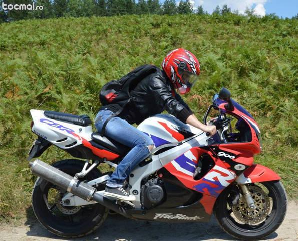 Honda 900rr, 1997