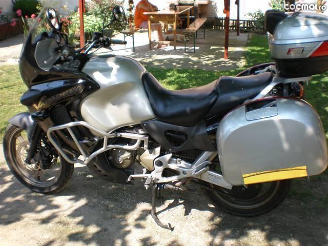Honda varadero, 1999