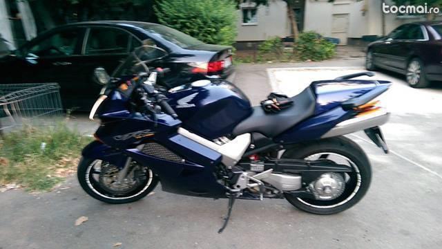 Honda VFR800 VTEC, 2003