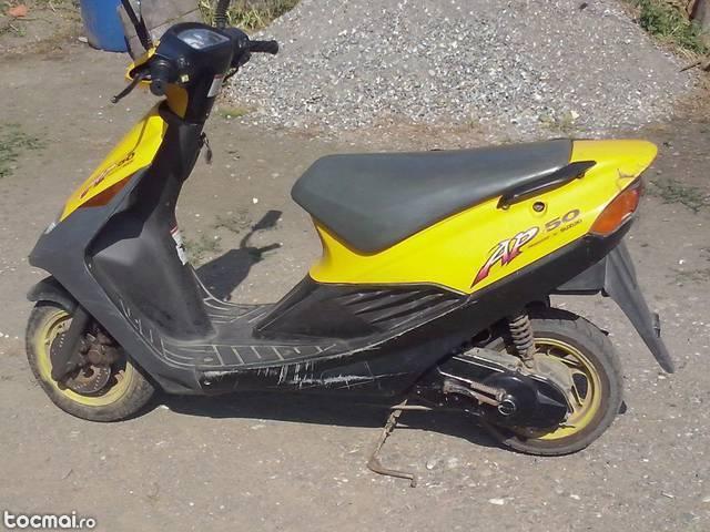 Scuter Suzuki Ap 50