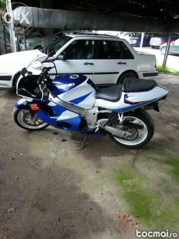 Suzuki 600 gsxr