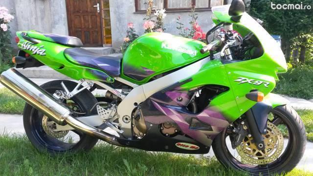 Kawasaki zx9R, 1999