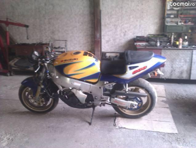 Suzuki gsxr600, 2000