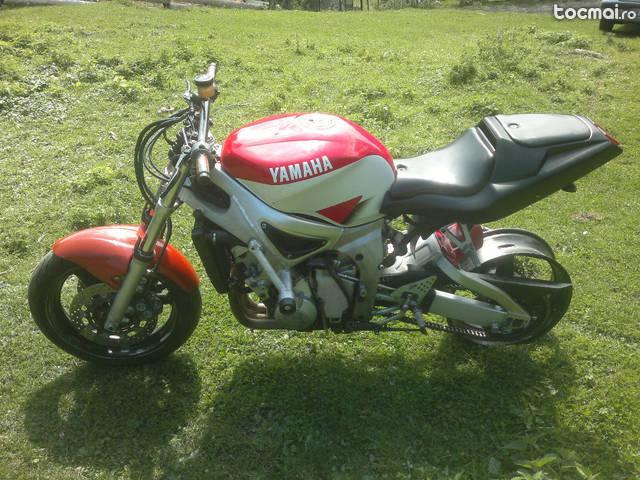 Yamaha r6, 2001