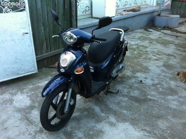Kymco People 2004 impecabil
