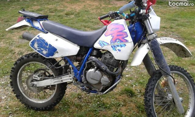 suzuki dr 250