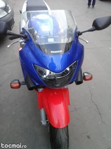 Motocicleta Honda CBR 600F4, 2000