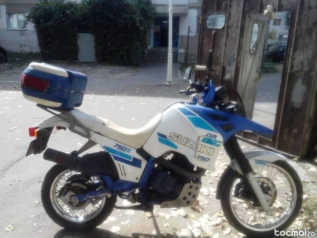 Suzuki DR 750 BIG, 1990