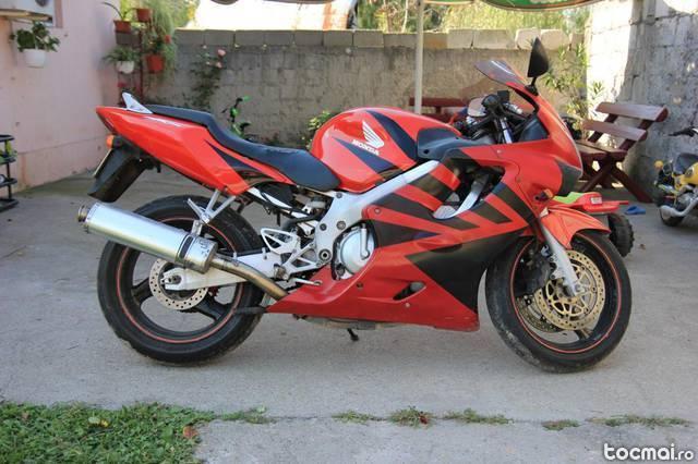 Honda CBR F600, 2001, impecabila, inmatriculata RO