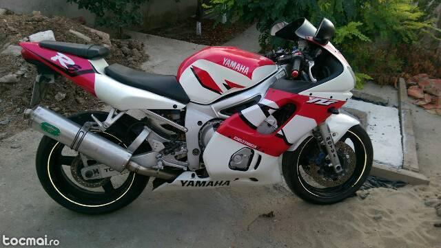 Yamaha R6, 2000
