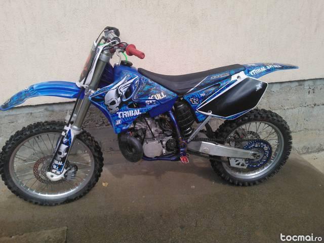 Yamaha YZ, 2002