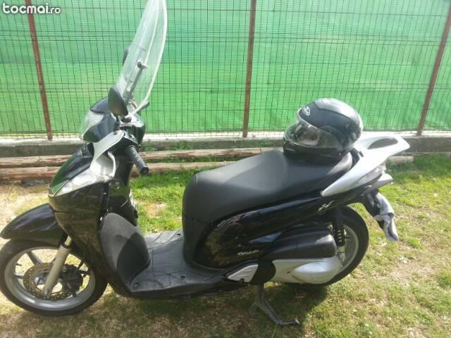 Honda SH300i