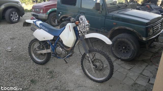 Suzuki DR 350