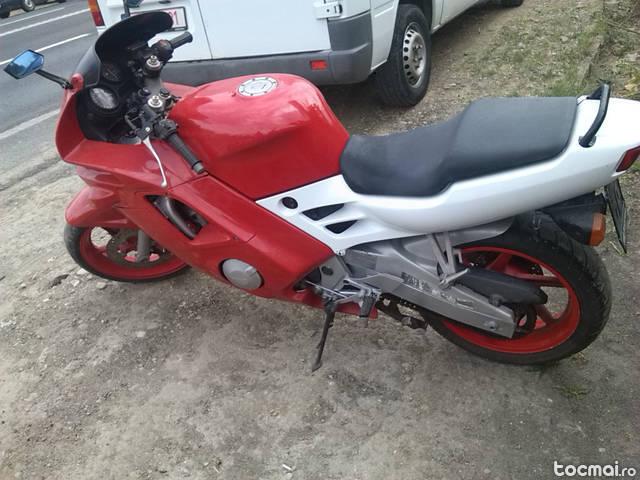 Honda 600 f, 1993