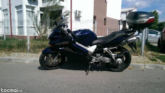 Honda VFR800, 2003