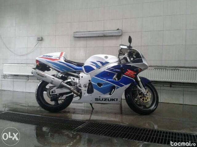 Suzuki gsx- r 750 srad 130 cai inmatriculat