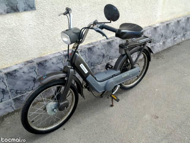 Piaggio ciao sau schimb cu alt scuter sau Telefon