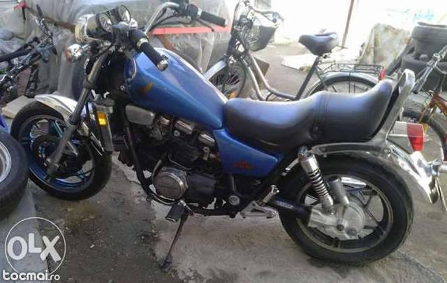 2 buc Honda Magna, 1984