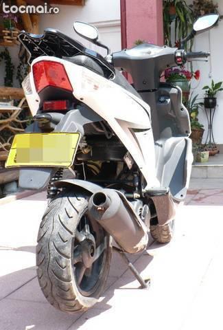 Scuter moped Alb Longjia Rich Motors 50 cc