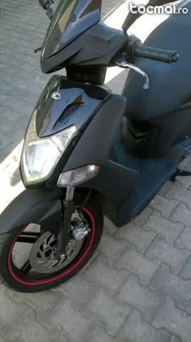 Kymco agilyti 50, 2011