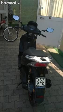 Kymco agilyti 50, 2011