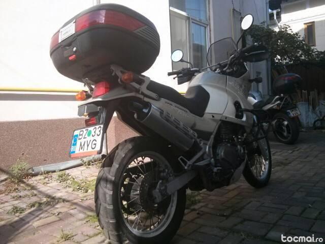 Kawasaki KLE 500