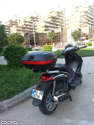 Piaggio beverly 500, 2005