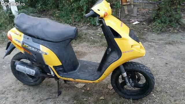 scuter inmatric primarie piaggio nrg racire lichid