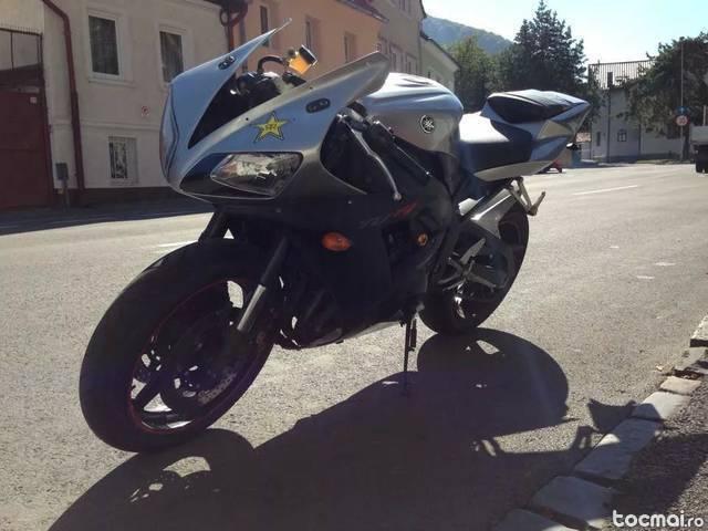 Yamaha r1, 2003