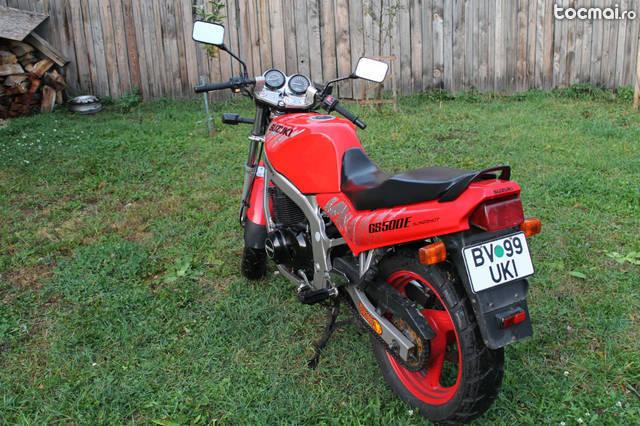 motocicleta Suzuki GS 500 E