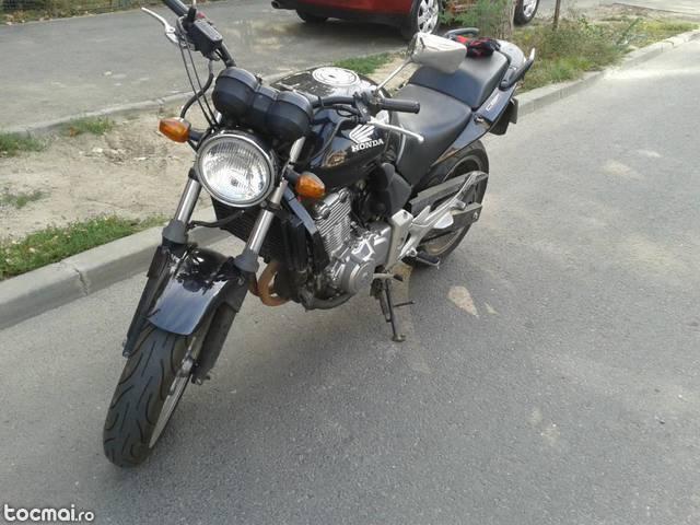 Honda CBF500 cu ABS din 2004
