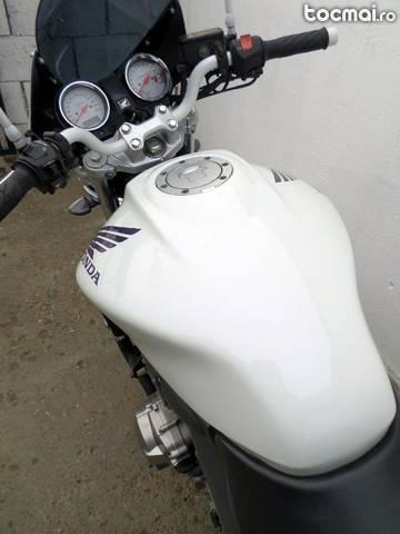 Honda hornet 600cc 95cp an2004