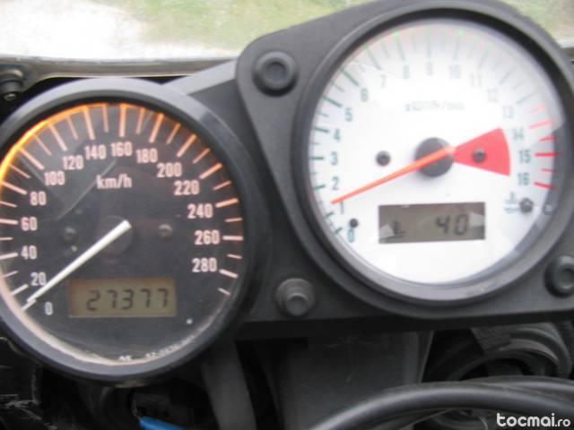 Suzuki GSXR, 2000
