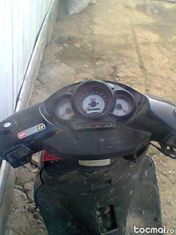 Aprilia 80, 2005