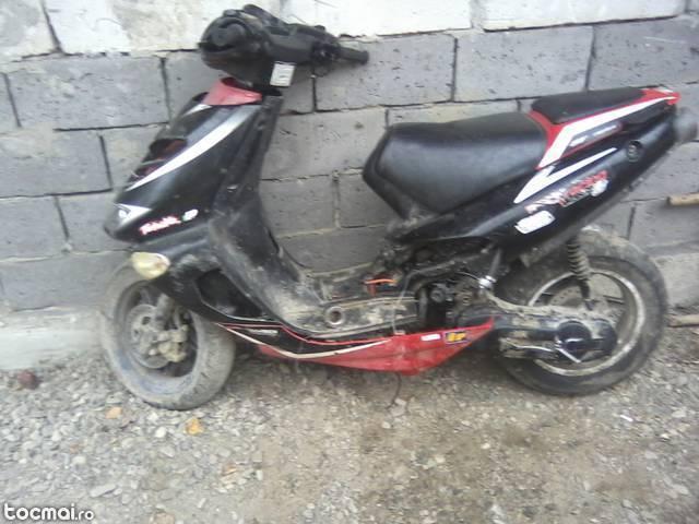 Aprilia 80, 2005