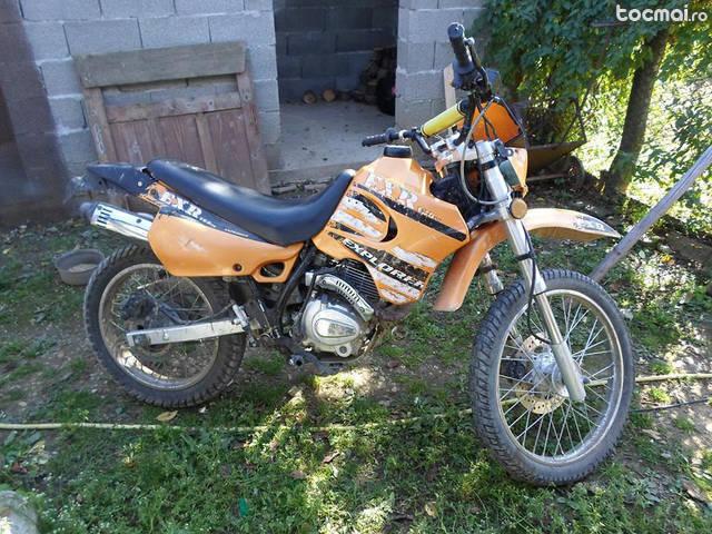 Motocicleta Enduro Explorer 125