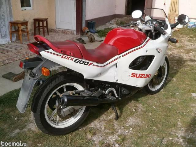 Suzuki GSX 600 F