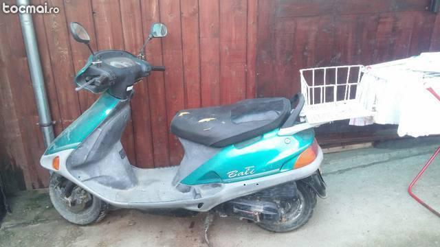 scuter honda bari