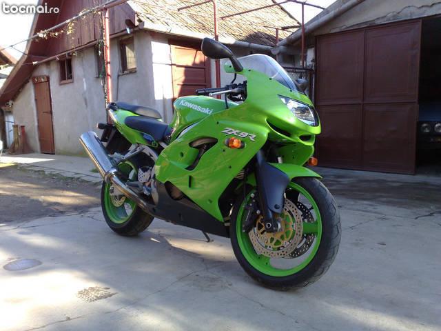 Kawasaki zx9r, 1999