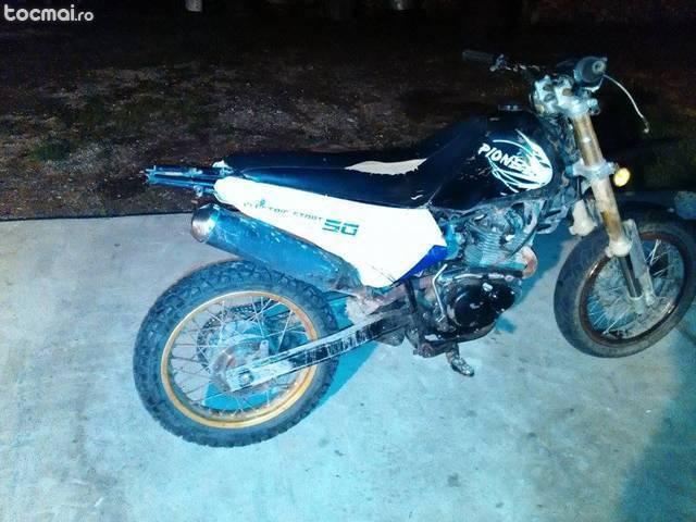 Cross supermoto