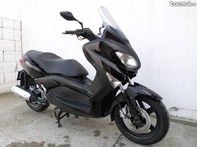 Yamaha x- max 250cc an2011 13775km