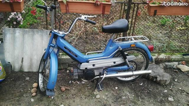 moped cu pedale
