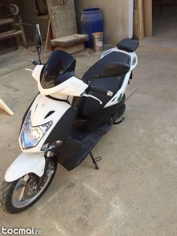 Kymco Agility 200i, 2013