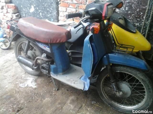 scuter japonez