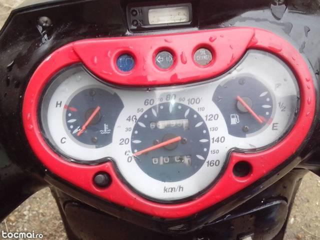 Honda SH 153 cc, 2002