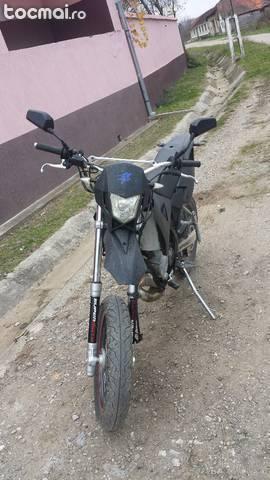 Moto 80 licenta Yamaha