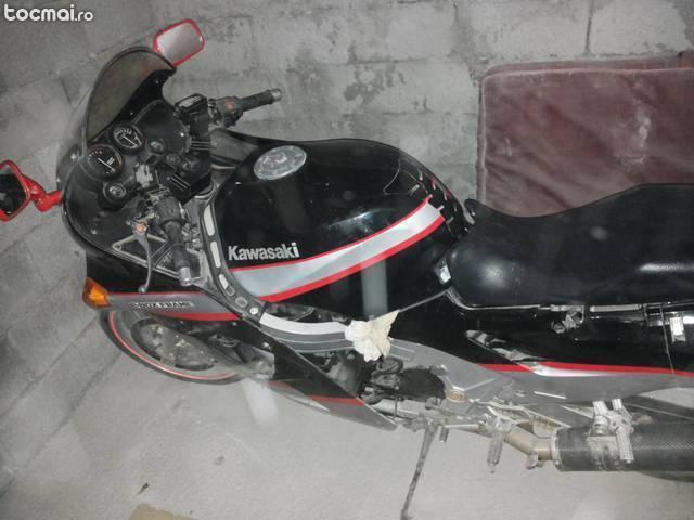 Kawasaki zx10, 1990