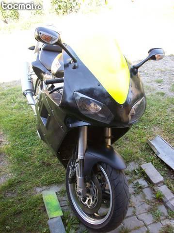 Suzuki GSXR 750