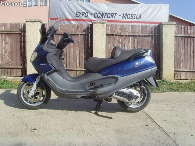 Piaggio x 9 evolution, 2004