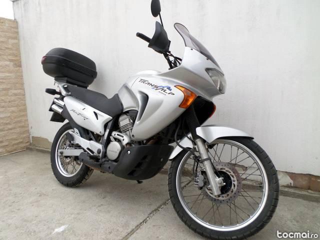 Honda Transalp 650cc AN2001 50CP